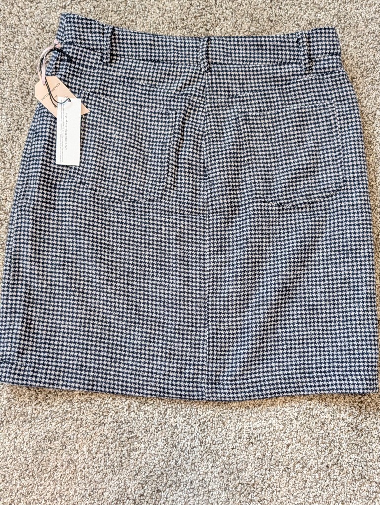 Nwt Cupcakes Cashmere Houndstooth Wool Blend Mini Skirt Navy White 2 — image 6 of 8